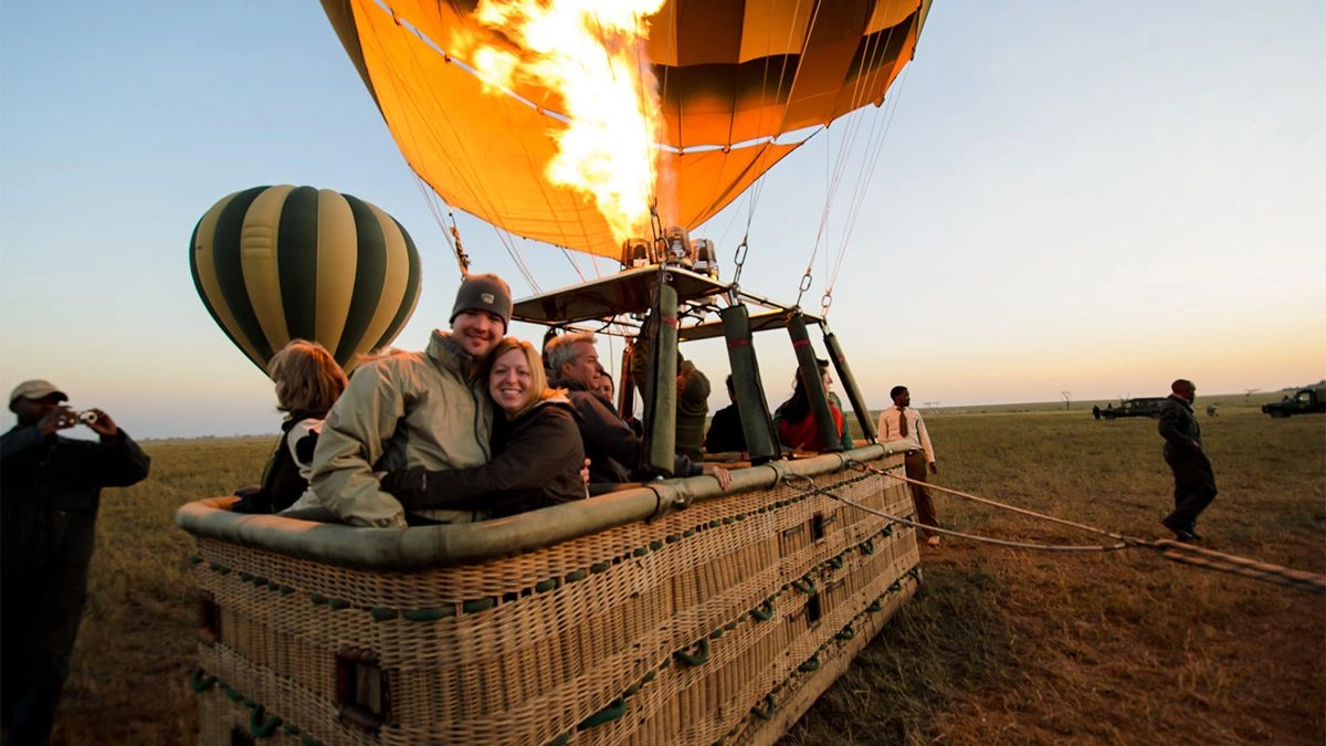 Hot air balloon over Serengeti